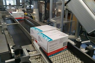 Mais da metade dos municípios estão vacinando pessoas abaixo dos 30 anos, diz pesquisa