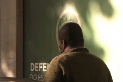 Homem tenta provar inocência após ser acusado de roubo por foto 3x4 da CNH