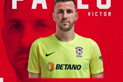 Ex-goleiro do Flamengo é anunciado por clube de Portugal