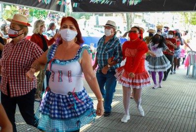 Melhor Idade de Meriti ganha arraiá agostino com música ao vivo e comidas típicas
