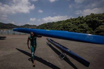 Jacky Godmann começa bem, mas perde fôlego e fica fora das semifinais do C1 1000m