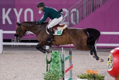 Rodrigo Pessoa diz que não participará da final do hipismo após cavalo refugar