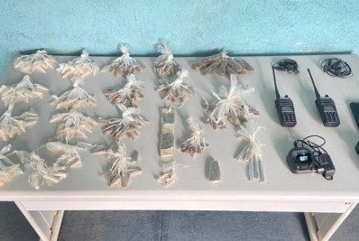 Dois suspeitos presos e drogas apreendidas em Três Poços em Volta Redonda