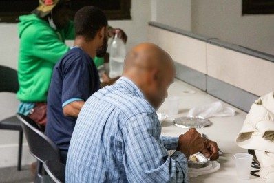 Shopping da Zona Norte oferece abrigo e empregos para pessoas em situação de rua