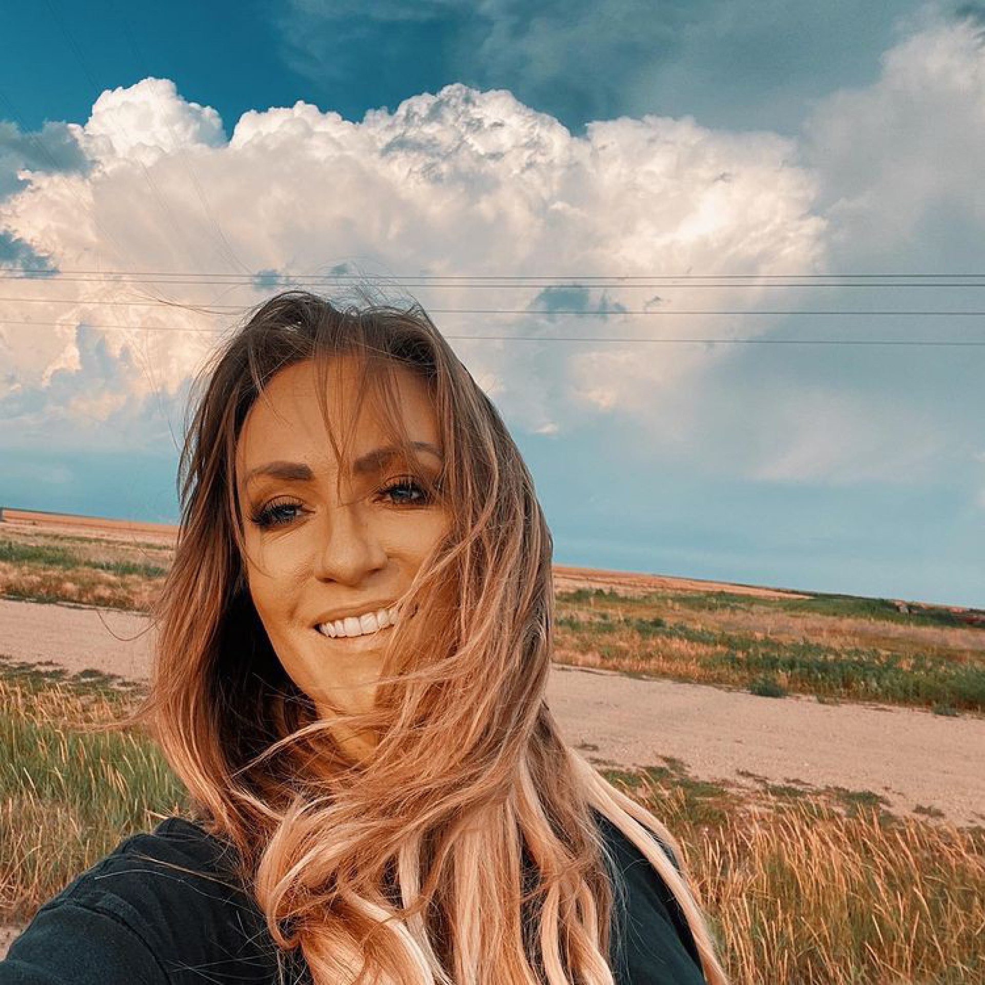 A cantora de country Clare Dunn - Reprodução/Instagram