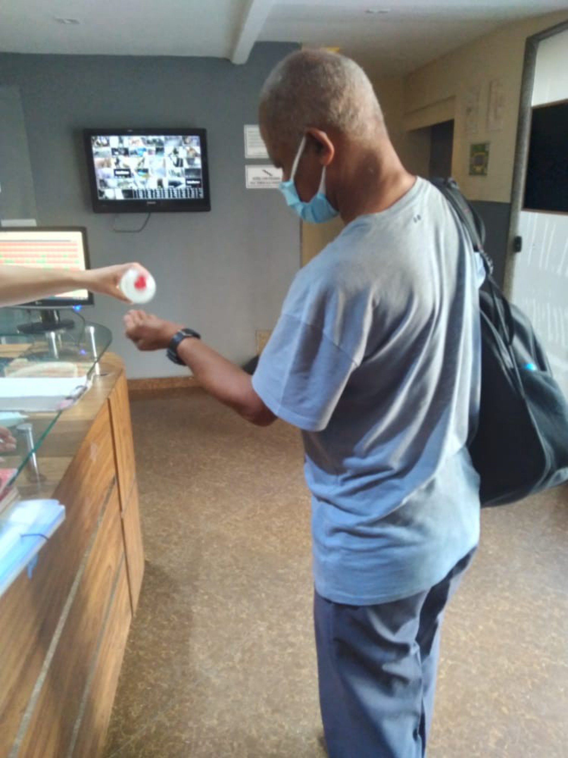 Pessoas em situaÃ§Ã£o de rua conseguem abrigo e emprego em shopping da Zona Norte - DivulgaÃ§Ã£o/Prefeitura do Rio