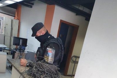 Homem é preso após furtar cabos de energia na Zona Norte