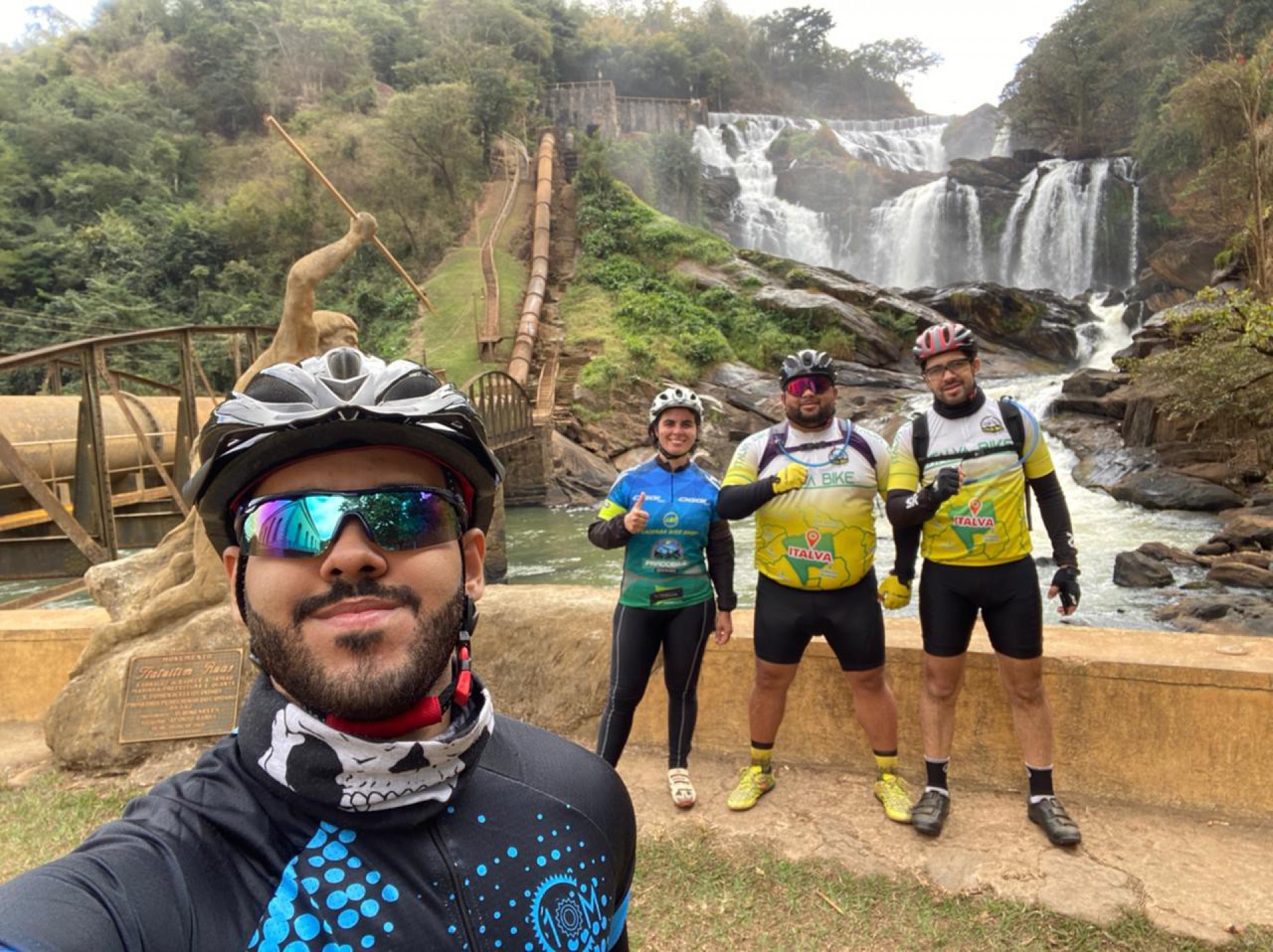 De Itaperuna a Tombos: Ciclistas percorrem mais de 100 km e completam o desafio da Maratona dos Caf&eacute;s 