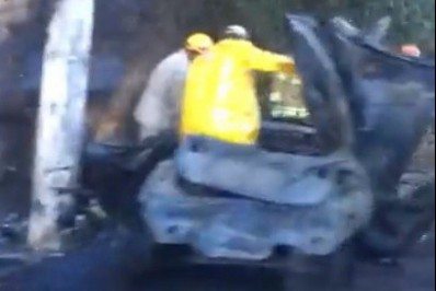 Acidente de carro deixa três pessoas mortas em Niterói