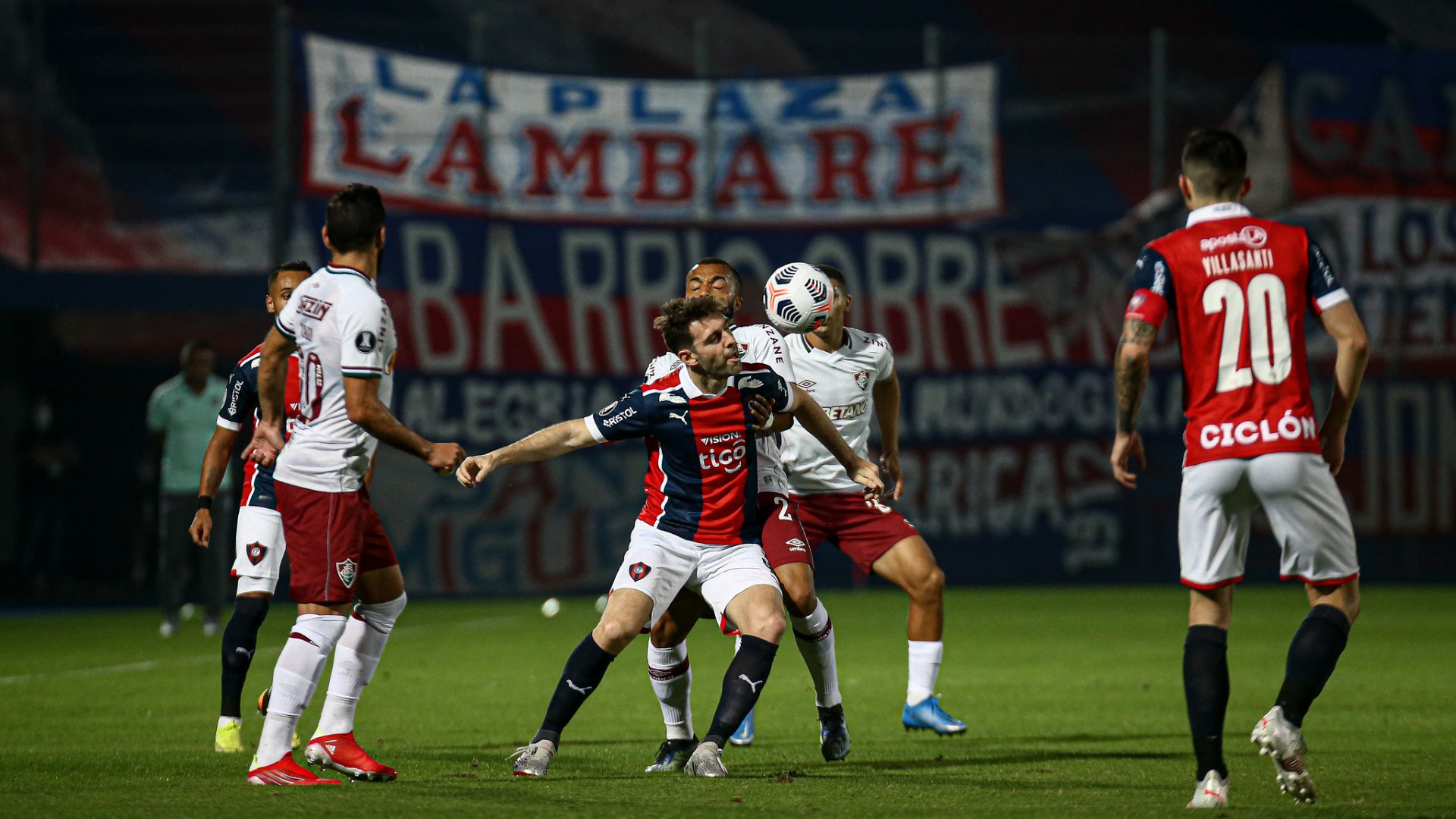 Após VAR errar em Cerro x Fluminense, Conmebol analisou possível fraude