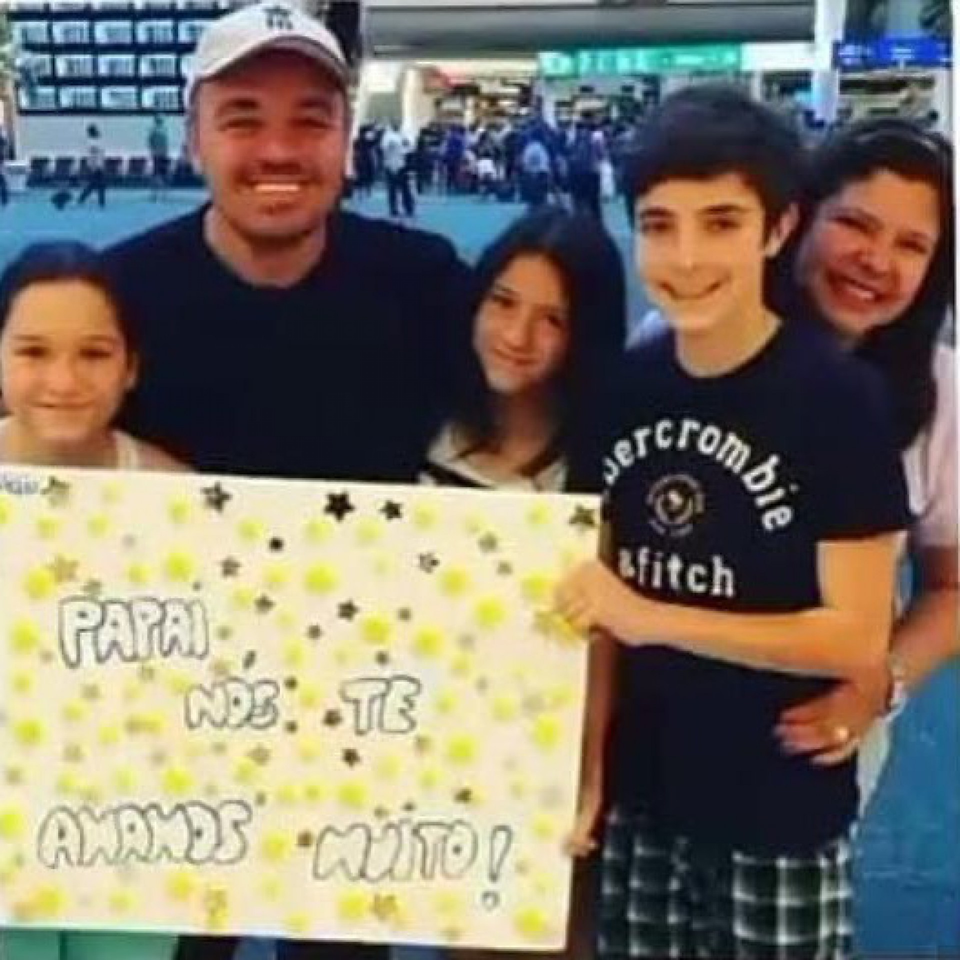 Gugu Liberato, Rose Miriam e os filhos - Reprodução/Instagram