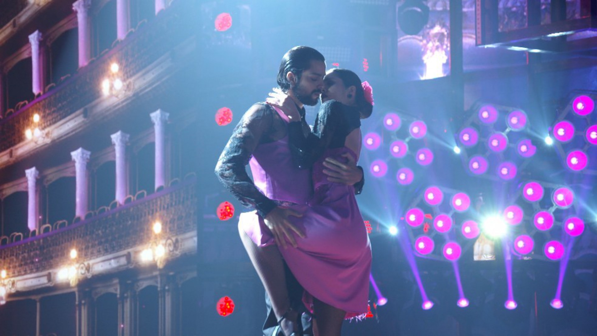 Rodrigo Simas e Nathalia Ramos - Globo