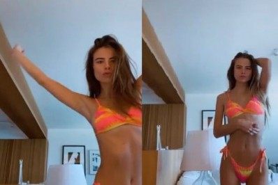 Giulia Be sensualiza só de biquíni em vídeo