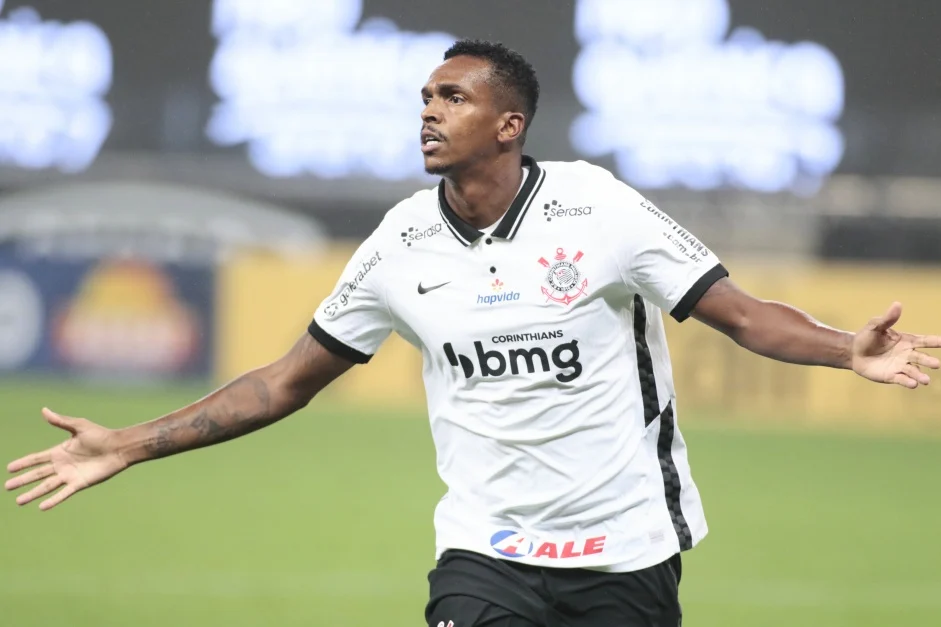 Golpistas usam foto de Jô, do Corinthians, para pedir dinheiro em aplicativo