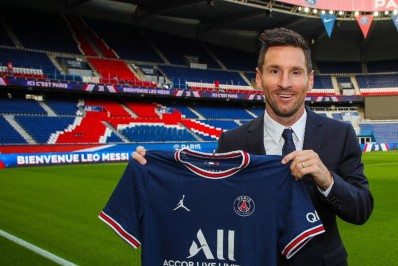 Ingresso para ver possível estreia de Messi no PSG chega a R$ 2500