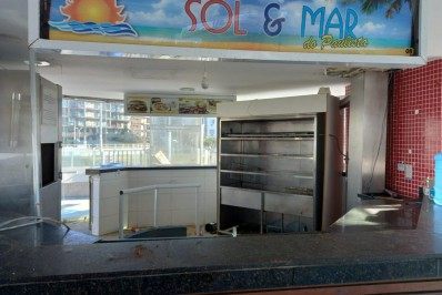 Prefeitura de Cabo Frio retoma posse de quiosque na Praia do Forte