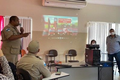 Projeto Bombeiro Mirim é realizado em Volta Redonda