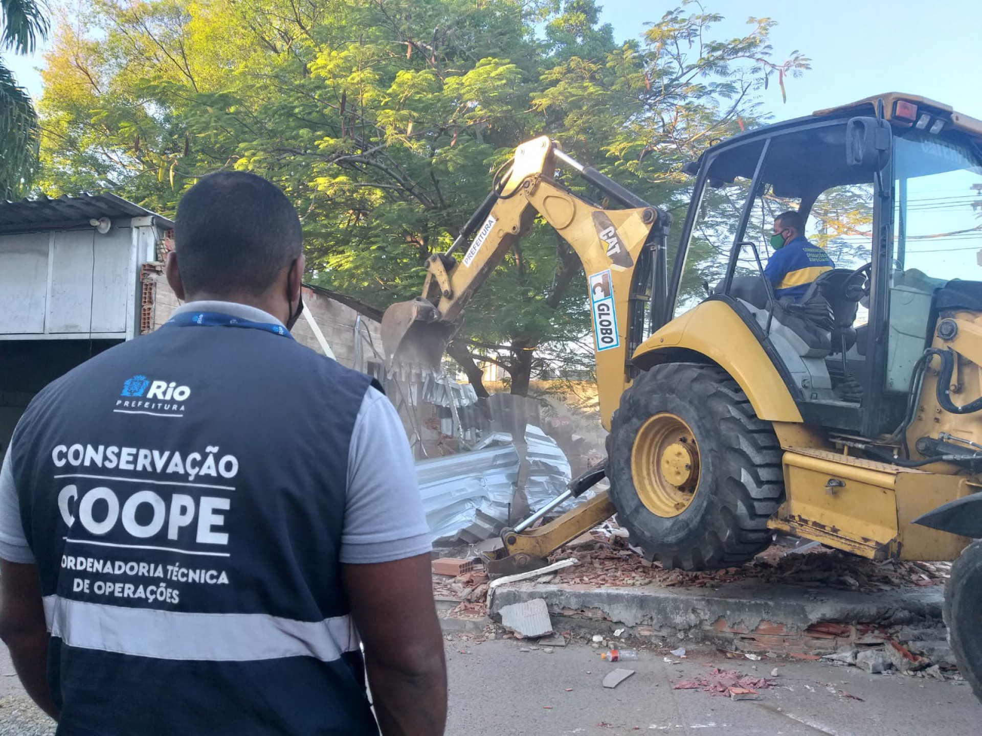 Prefeitura do Rio destr&oacute;i 178 constru&ccedil;&otilde;es irregulares na Gard&ecirc;nia Azul