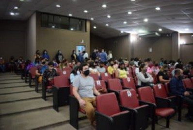 Cerimônia do Pré-Vestibular da CECIERJ é realizado no Teatro Ana Maria Gac