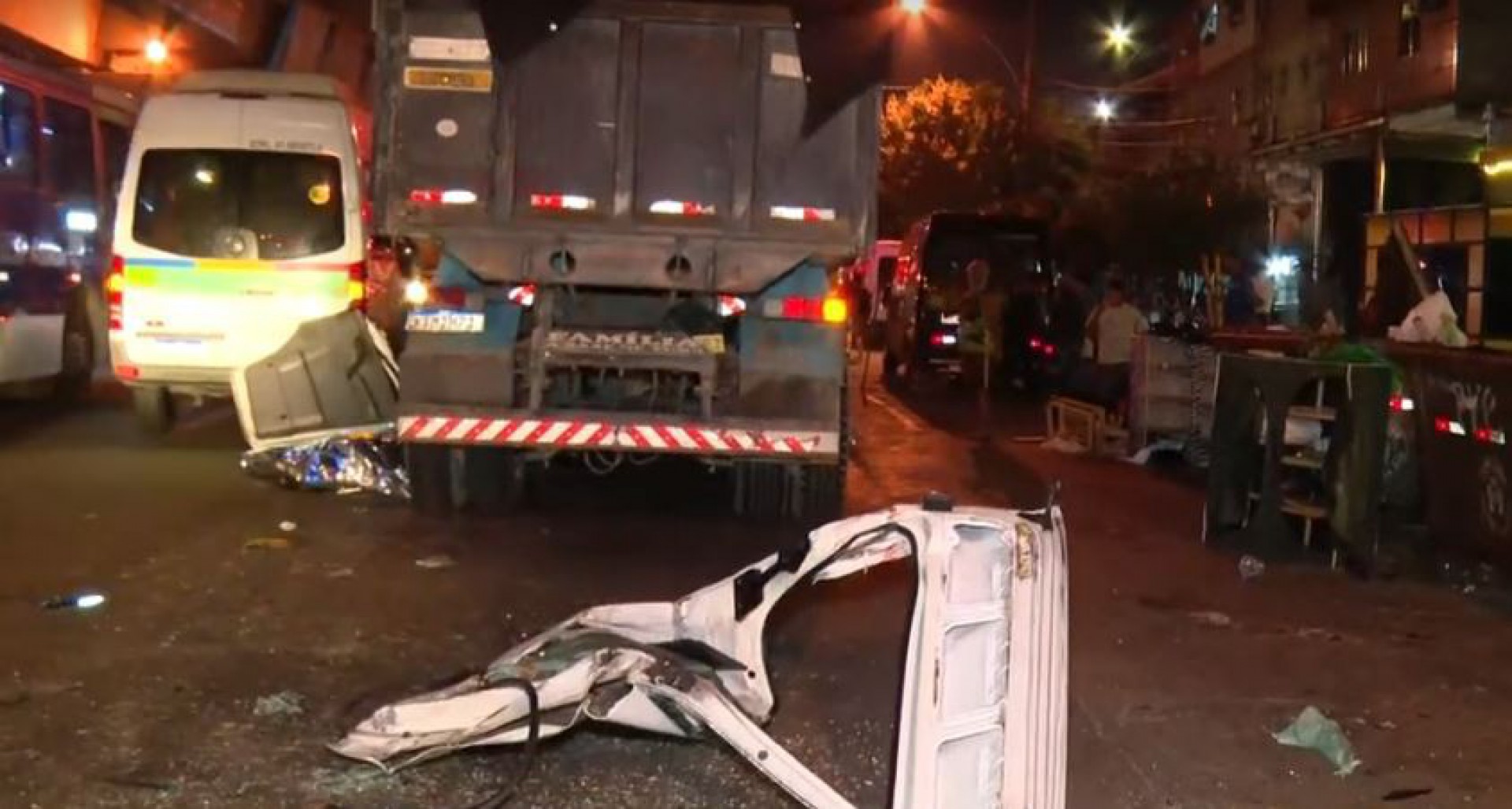 Acidente grave na Avenida Brasil - Reprodução TV Globo