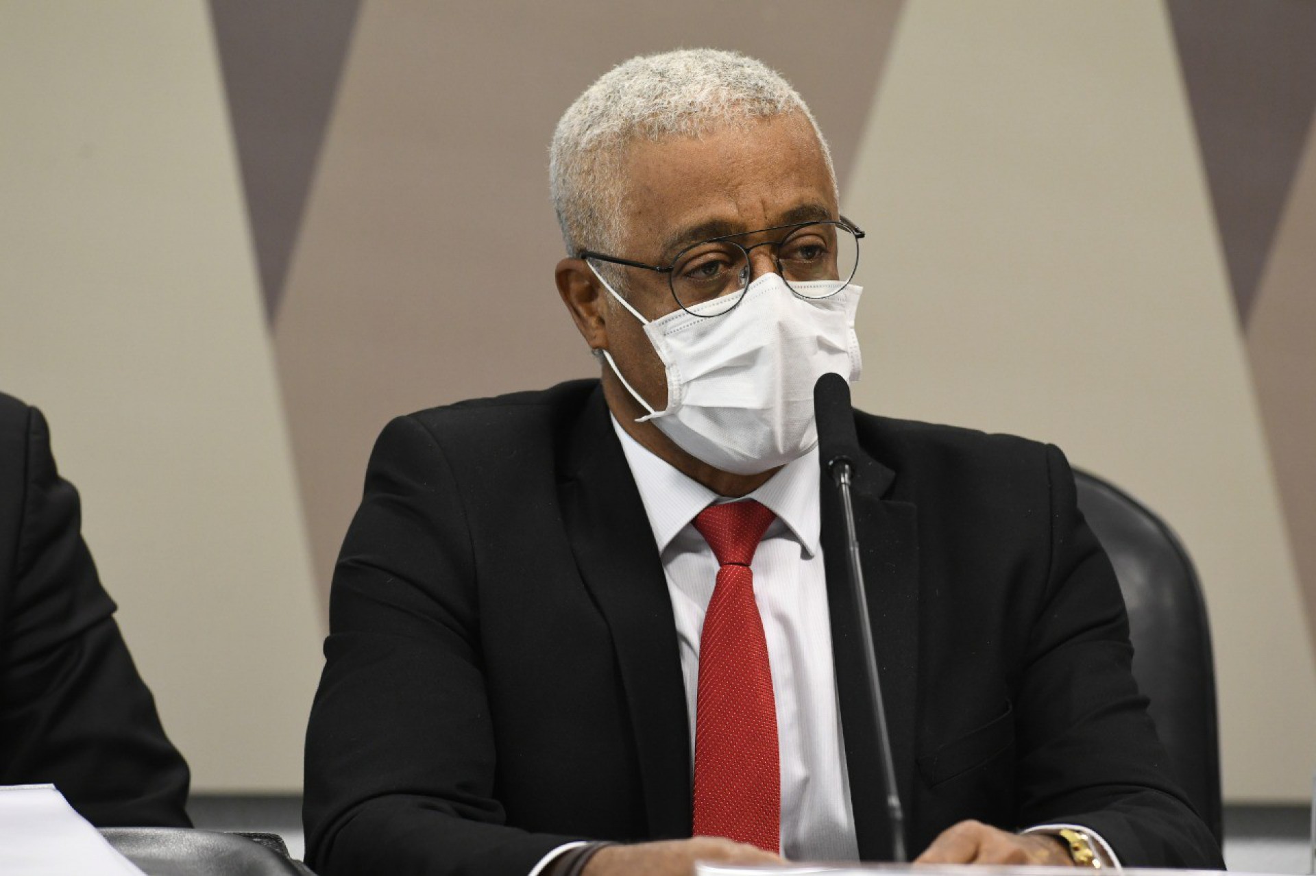 Empresário confirma à CPI que faturamento com ivermectina cresceu 29 vezes em relação a 2019