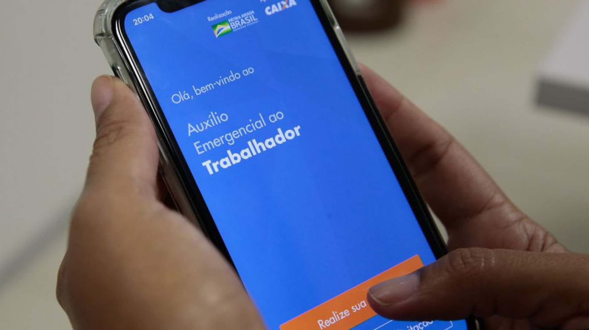 Governo anuncia calend&aacute;rio de parcelas do aux&iacute;lio emergencial para benefici&aacute;rios do Bolsa Fam&iacute;lia 