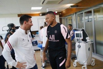 Messi participa de seu primeiro treinamento no PSG; Mbappé pode antecipar saída