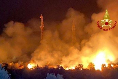 Bombeiros combatem mais de 500 incêndios pela onda de calor na Itália