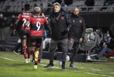 Renato Gaúcho revela que delegação do Flamengo foi vítima de injúria racial no Paraguai