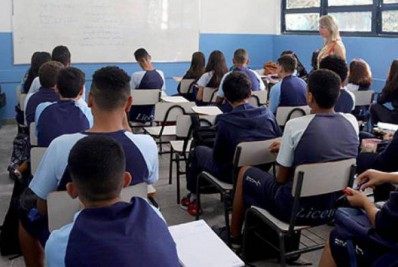 Aulas presenciais na rede municipal retornam no dia 24 de agosto, com modelo híbrido