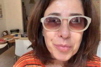 Vídeo! Emocionada, Fernanda Torres fala sobre mortes de Tarcísio Meira e Paulo José