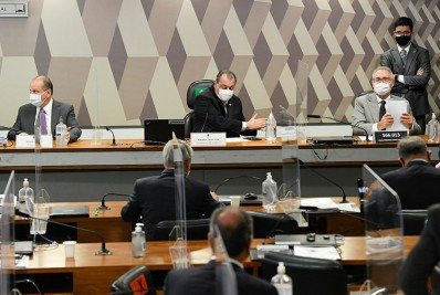 Aziz suspende CPI da Covid nesta quinta-feira após ataques do líder do governo, Ricardo Barros, na sessão