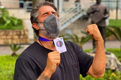 Vídeo! Marcos Mion ganha festa dos filhos após primeiro dia na Globo