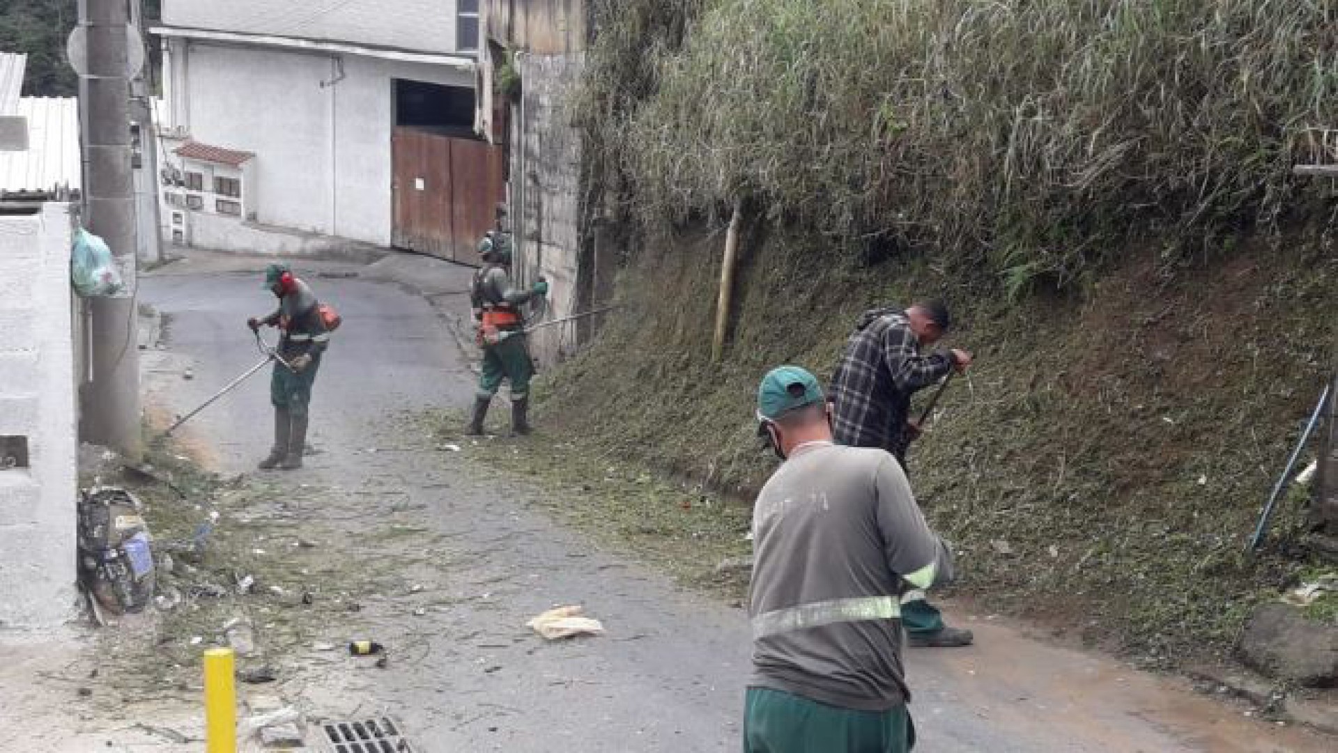 Mutir&atilde;o de servi&ccedil;os do programa Acelera Petr&oacute;polis chega ao 2&ordm; distrito