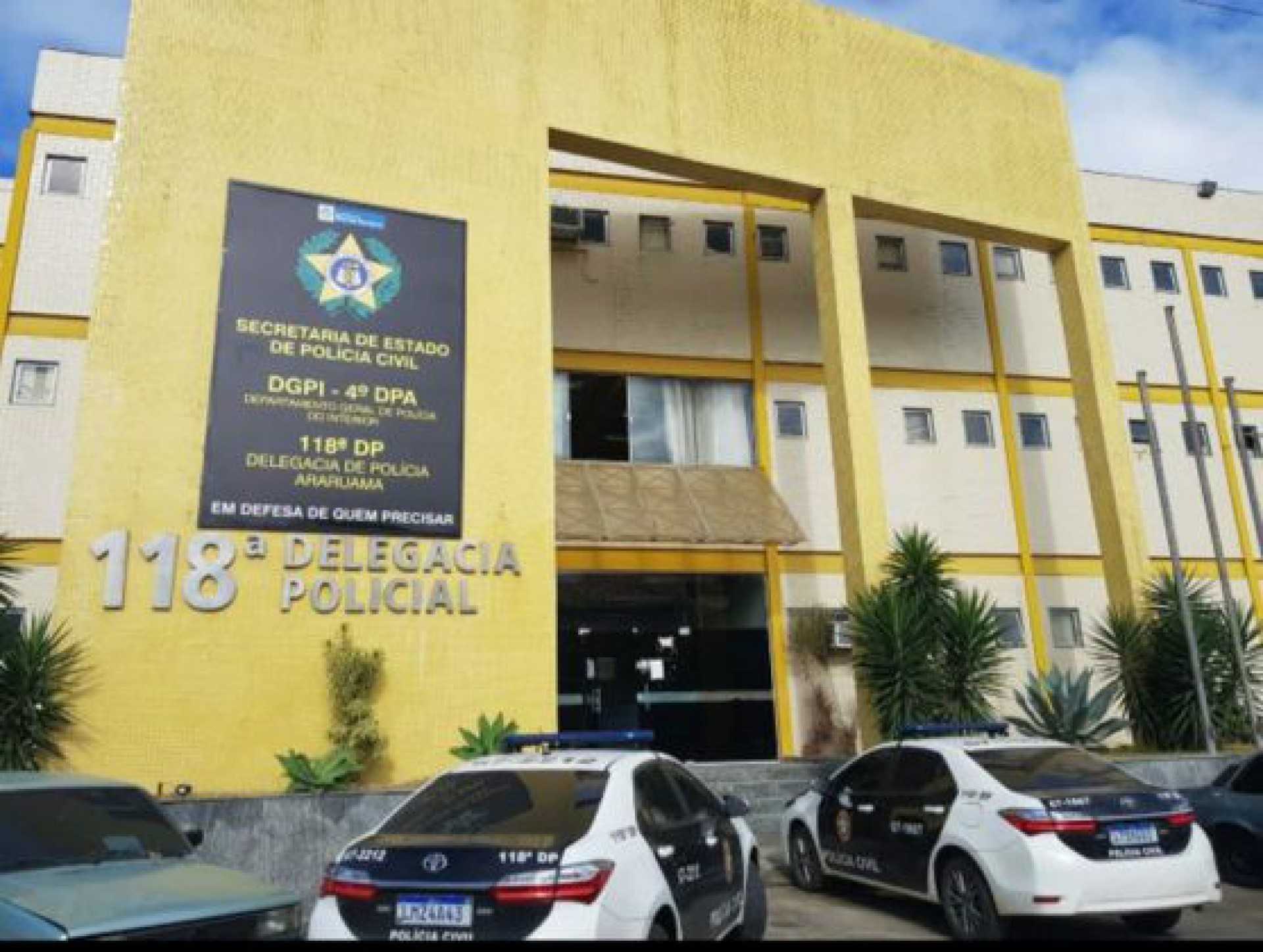 Corpo &eacute; encontrado com marca de tiros em Araruama