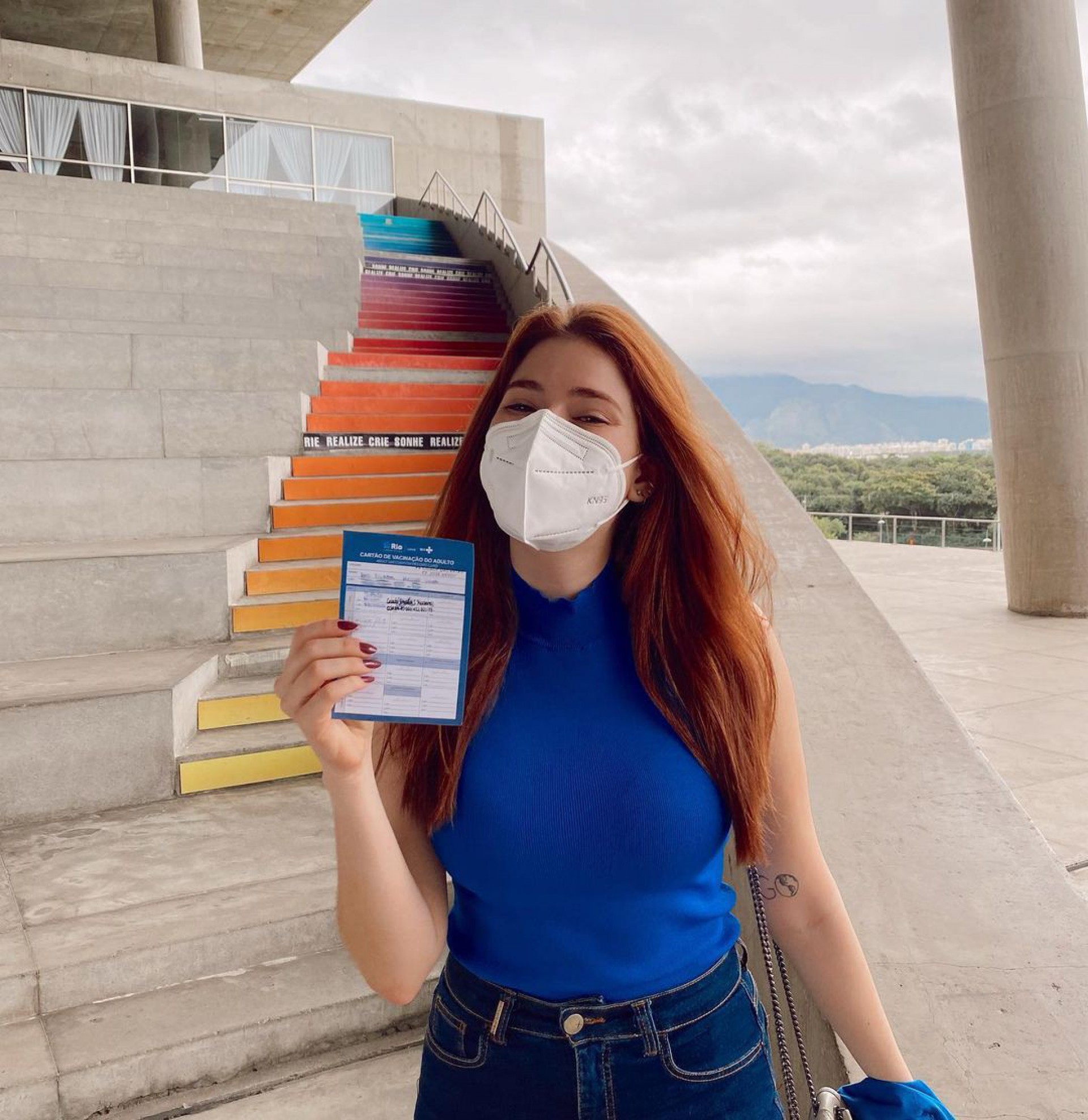 Ana Clara recebe primeira dose da vacina contra covid - Reprodução