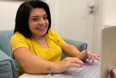 Pequena Lo abre o jogo sobre carreira no humor em conversa com Bruno De Luca