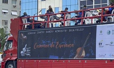 Caravana da Esperança da Orquestra Maré do Amanhã chega a Vassouras