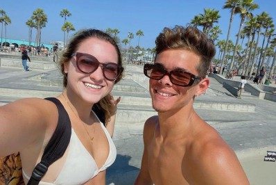 Filha de Gugu Liberato comemora um ano de namoro