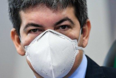 Randolfe diz não ver condições para que Senado aceite recondução de Aras à PGR