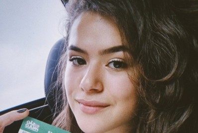Após vacina, Maisa rebate haters: 'Já tem burro falando'