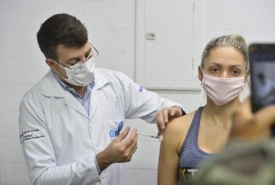 Município do Rio bate recorde de vacinação contra covid-19 e aplica mais de 98 mil doses neste sábado