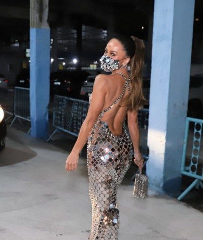 AGN_2190397 - Rio de Janeiro, BRASIL  -  Sabrina Sato é coroada Rainha de Bateria da escola de samba Unidos de Vila Isabel para o Carnaval de 2022

Pictured: Sabrina Sato

AgNews 13 AGOSTO 2021 

BYLINE MUST READ: Daniel Pinheiro / AgNews

Xico Silva
telefone: (21) 98240-2501
email: agnews.fotografia@gmail.com
      Caption - Daniel Pinheiro / AgNews