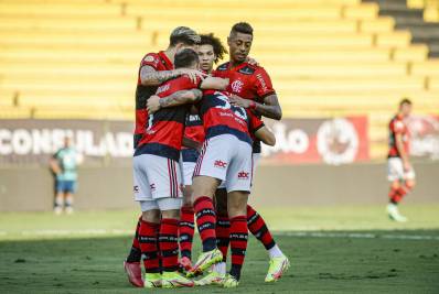 Flamengo marca no começo de cada tempo e vence o Sport com tranquilidade no Raulino