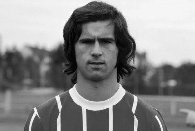 Morre Gerd Müller, lenda do futebol mundial e do Bayern de Munique, aos 75 anos
