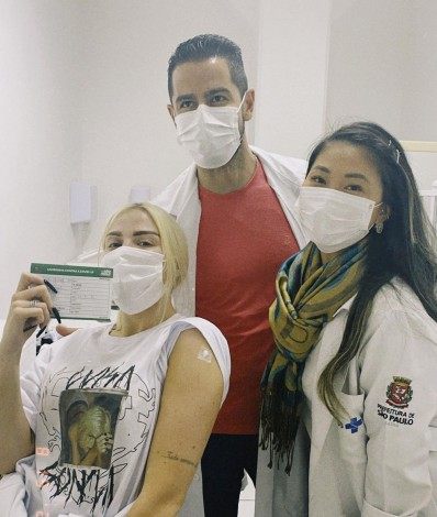 Luísa Sonza recebe primeira dose da vacina contra covid-19 - Reprodução