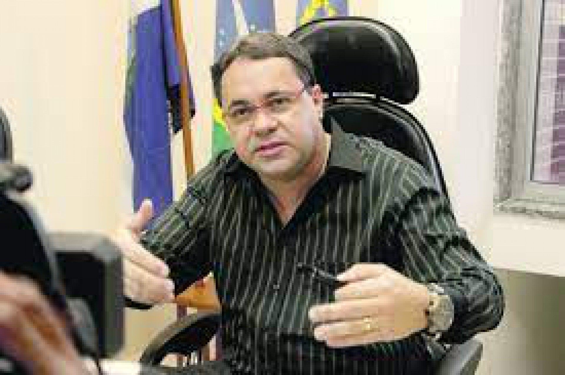 Autoridades e pol&iacute;ticos de Campos fazem homenagem ao promotor e professor de Direito Marcelo Lessa