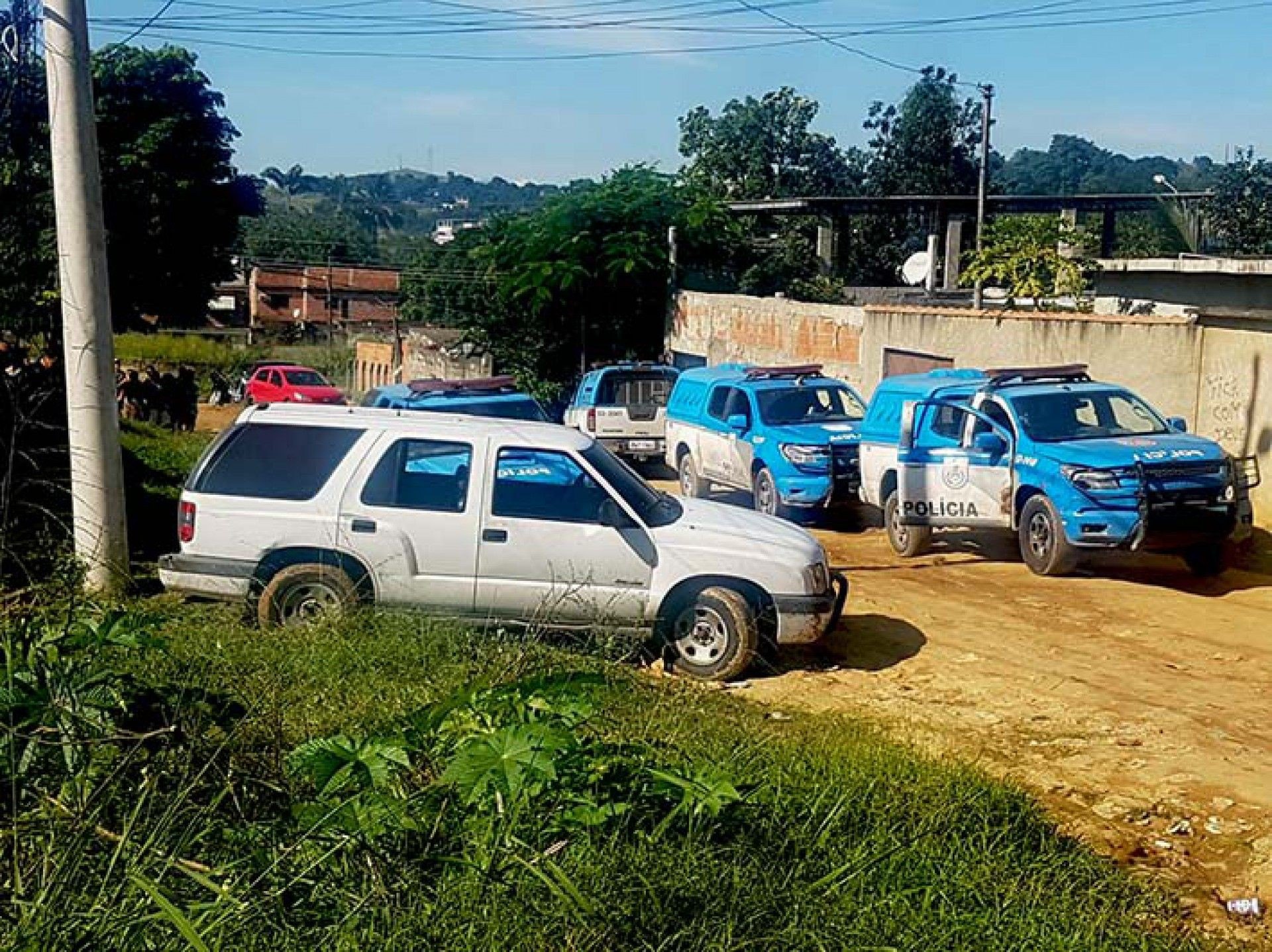 Policiais militares do 39º BPM (Belford Roxo) reforçaram a segurança na área - Reprodução