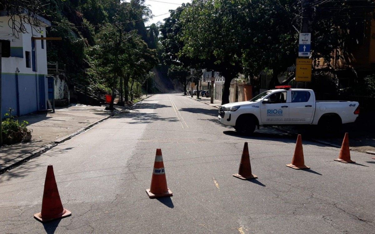 Local seguir&aacute; interditado at&eacute; o in&iacute;cio das obras de conten&ccedil;&atilde;o