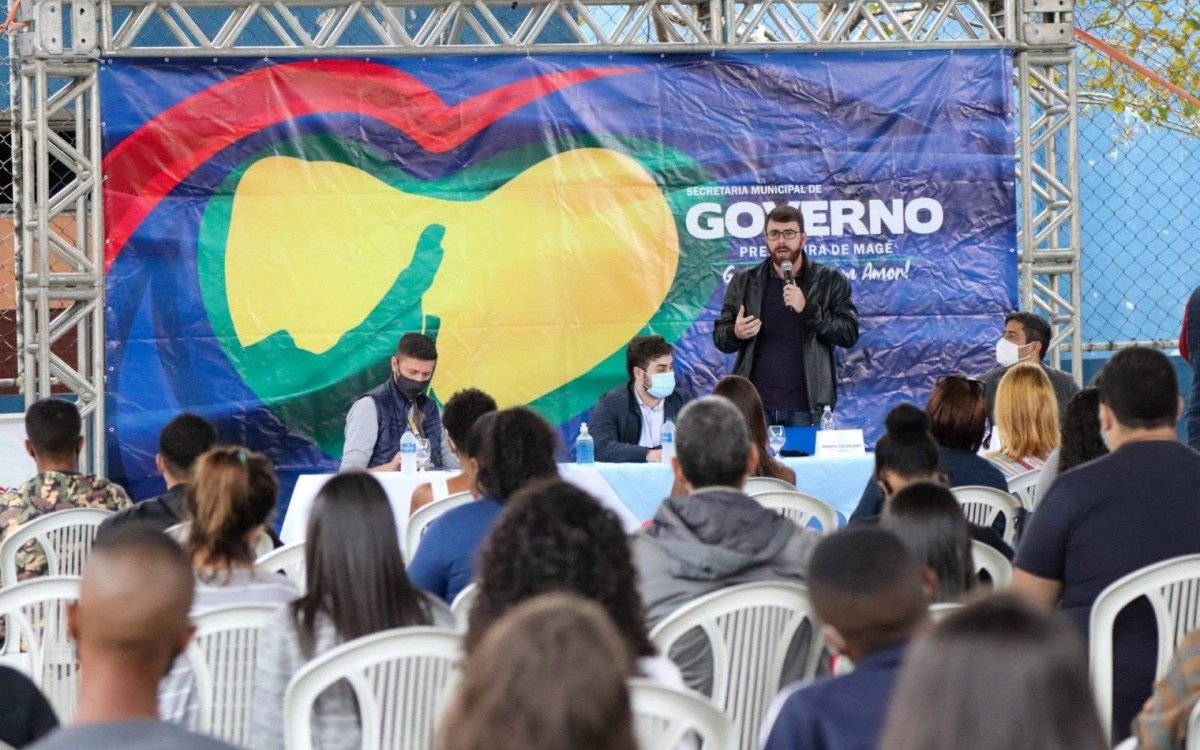 Governo anunciou ampliação do benefício para 700 alunos ainda este ano.